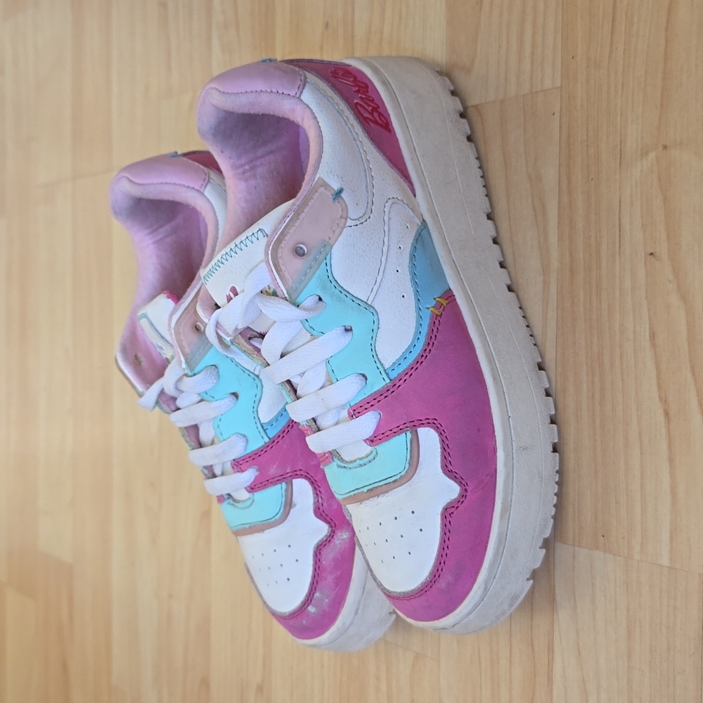 ZARA Barbie Mattel White/Pink Sneakers Size 34